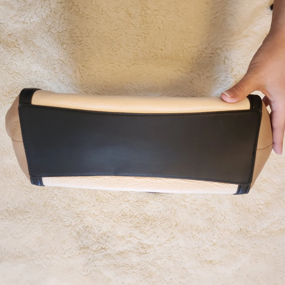 Coach Kristy Shoulder Bag In Colorblock Chalk, Black, and Taupe C6828 NWOT - Picture 3 of 12